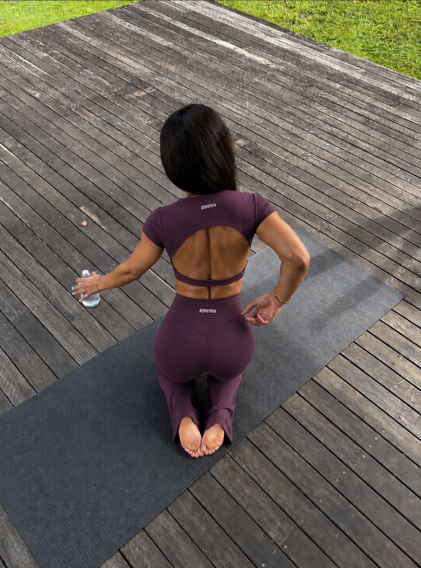 Elevate Set in wine, outdoors